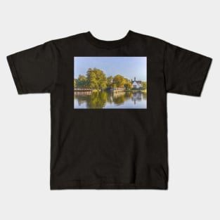 Approaching Goring Lock On The Thames Kids T-Shirt